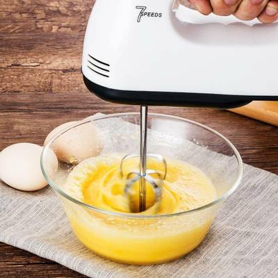 Whipped cream store beater machine
