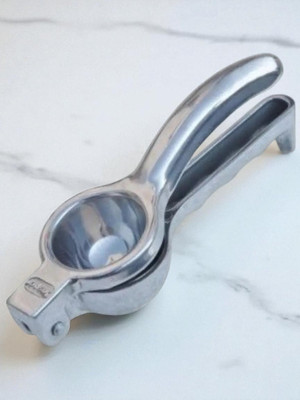 Nutech Steel lemon squeezer Hand Juicer(Silver)