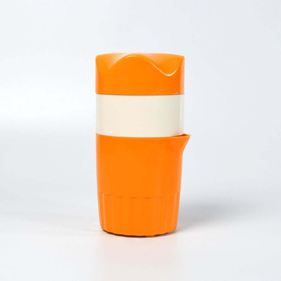 dharani Vergin Plastic plastic hand juicer easy to use bottle shape Hand Juicer(Multicolor)