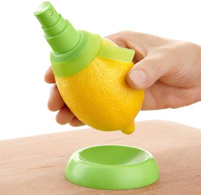 Plastic Hand Juicer Citrus Spray Lemon Juice Sprayer Hand Juicer Mini Squeezer Kitchen Tool