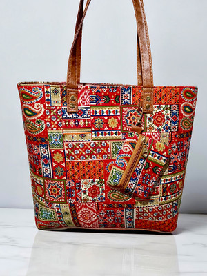 Style-Carry Women Multicolor Tote