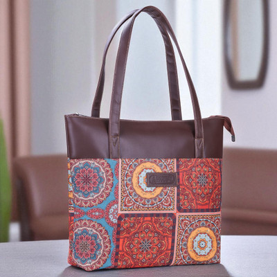 brado jewellery Women Multicolor Handbag