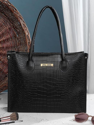 ap ulike Women Black Handbag