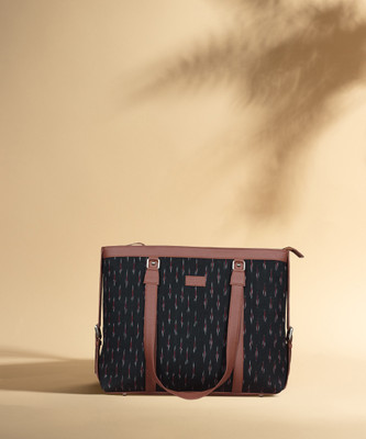 ZOUK Women Black Shoulder Bag