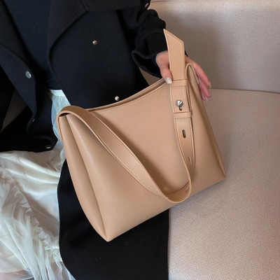 TrendStore Women Beige Shoulder Bag