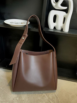 Pride Style Women Brown Messenger Bag
