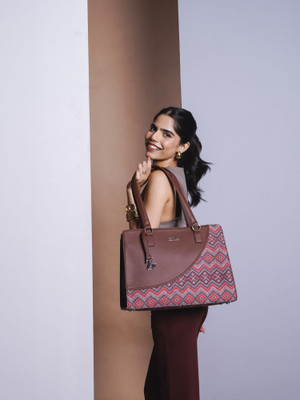 ZOUK Women Tan Tote