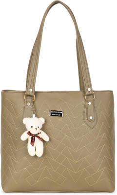 claspNclutch Women Green Handbag