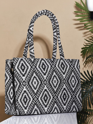 Abbana Women Black Shoulder Bag