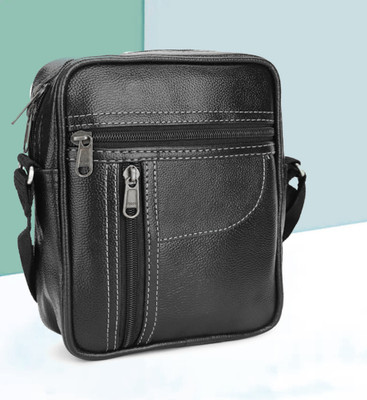 bellira Men Black Messenger Bag