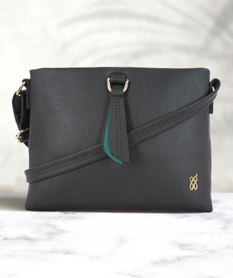 Baggit Women Black Messenger Bag