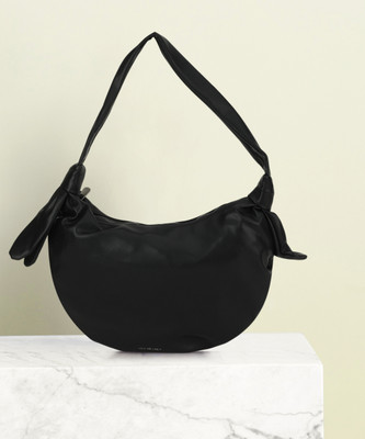 VAN HEUSEN Women Black Shoulder Bag