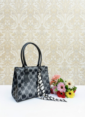 SaheliKart Women Black Tote