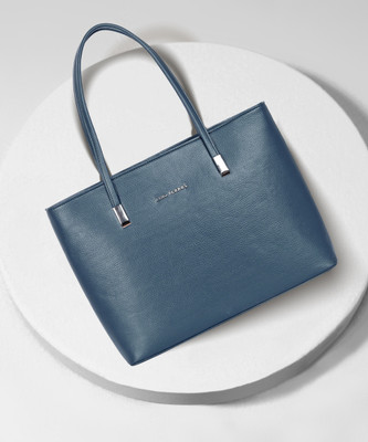 LINO PERROS Women Green Handbag