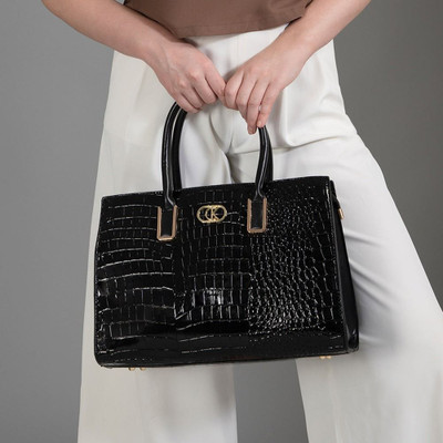 CUCKOOS LONDON Women Black Handbag
