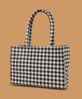 PEARLUXIS Women Multicolor Handbag