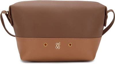 Baggit beige sling discount bag