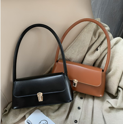 LIZIQI Women Maroon Sling Bag