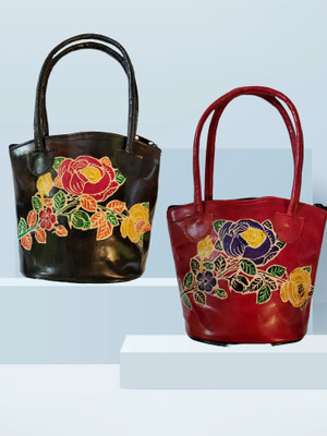 CLASSIQUE Women Multicolor Handbag(Pack of: 2)