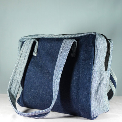 DAKSHESH EXPORT HOUSE Women Blue Handbag