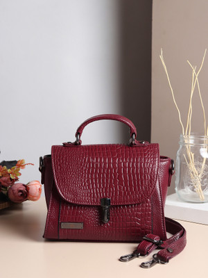 SCRUMBLER Women Maroon Satchel