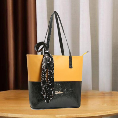 Nariox Women Yellow Messenger Bag