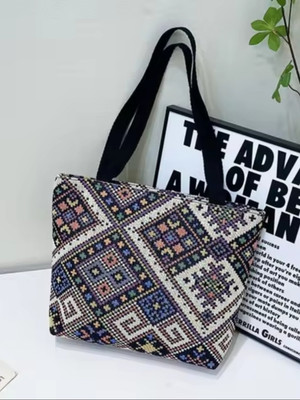 LIKE STYLE Women Grey Shoulder Bag