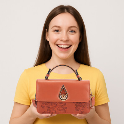 Trendz Firenze Women Brown Messenger Bag