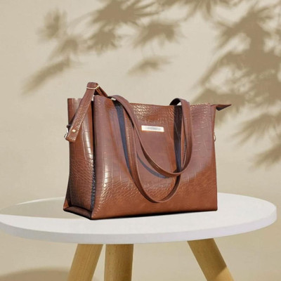 Nariox Women Tan Messenger Bag