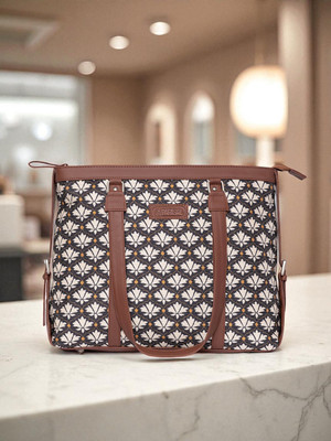 brado jewellery Women Black, Khaki Handbag