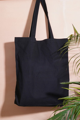 prageet Women Black Handbag