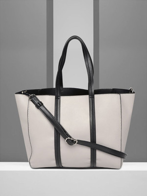 Mast & Harbour Women Grey Shoulder Bag
