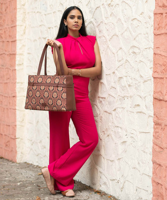 ZOUK Women Brown Shoulder Bag