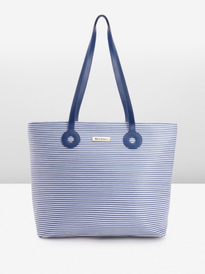 Mast & Harbour Women Blue Shoulder Bag