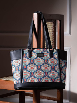 GOPSI Women Black Handbag