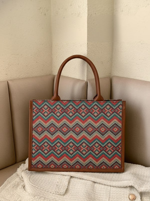 TCRAZY Women Maroon Shoulder Bag