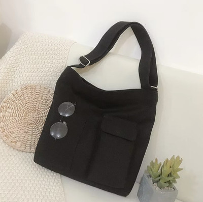 SAVIE Women Black Tote