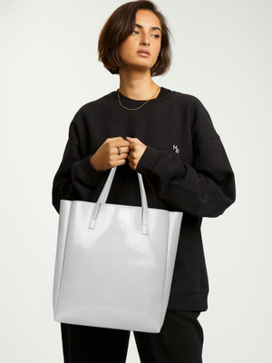 PEARLUXIS Women Grey Tote