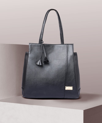 Speed x fashion Women Black Hand-held Bag