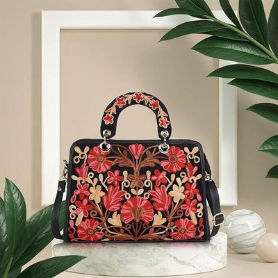 VELUCIA Women Black Tote
