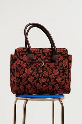 LABELBANDHANI Women Brown Handbag