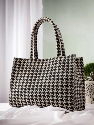 Pride Style Women White, Black Messenger Bag