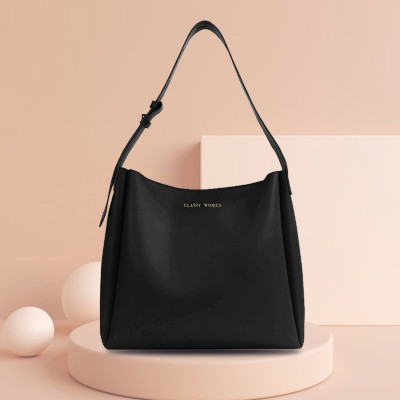 Classy Women Women Black Tote