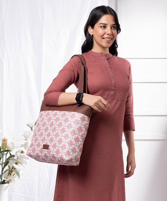 ZOUK Women White, Pink Tote