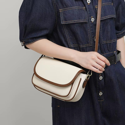 MAJESTIC CRAFTING Women Beige Messenger Bag