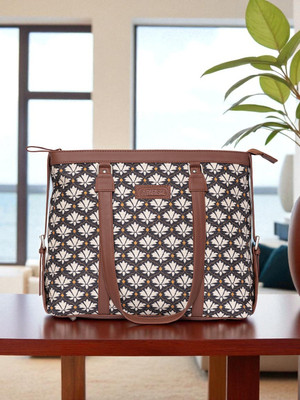 brado jewellery Women Black, Silver Handbag