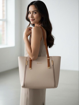 Mast & Harbour Women White Hand-held Bag