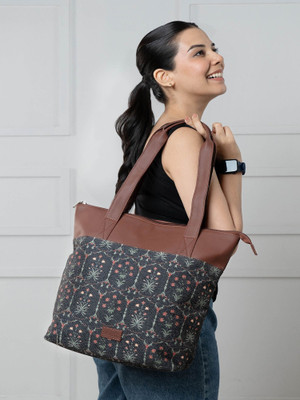 ZOUK Women Blue Tote