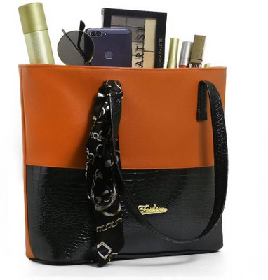 Nariox Women Tan Messenger Bag