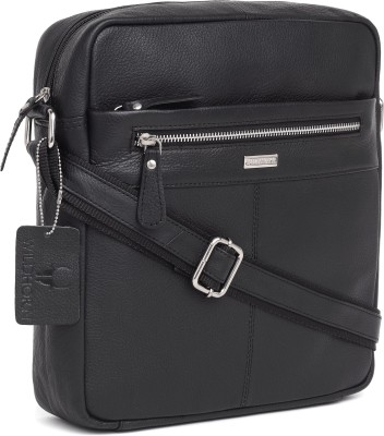 WILDHORN Men Black Messenger Bag